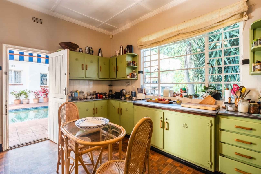 To Let 4 Bedroom Property for Rent in Oranjezicht Western Cape